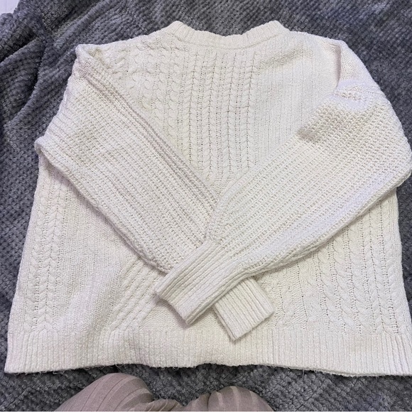 Old Navy Thick Cozy Sweater Tall Large - Picture 3 of 4